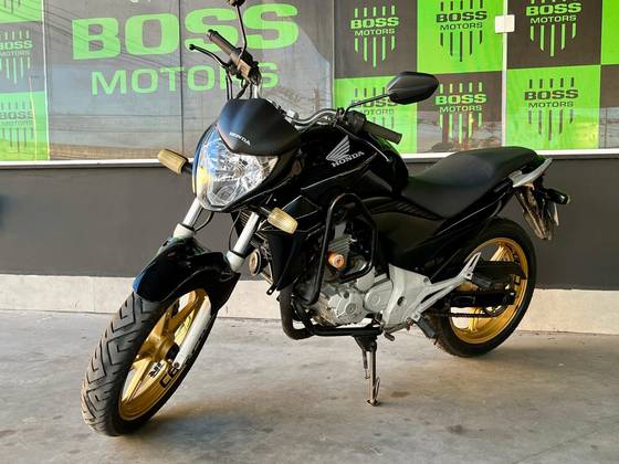 HONDA CB 300R 